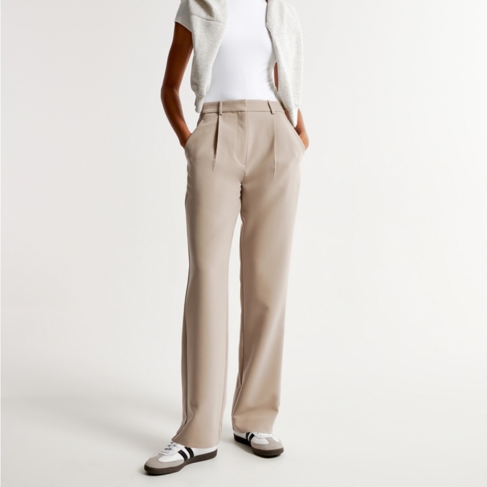 Abercrombie & Fitch Tan Tailored Straight Pant